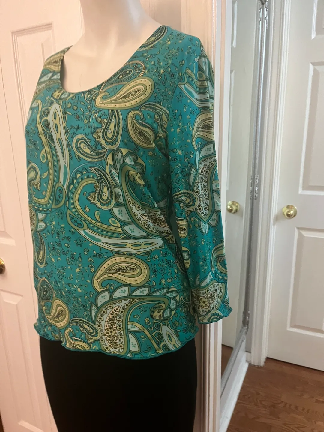 Denver Hayes Teal Paisley Blouse - Size M image indicator(4)