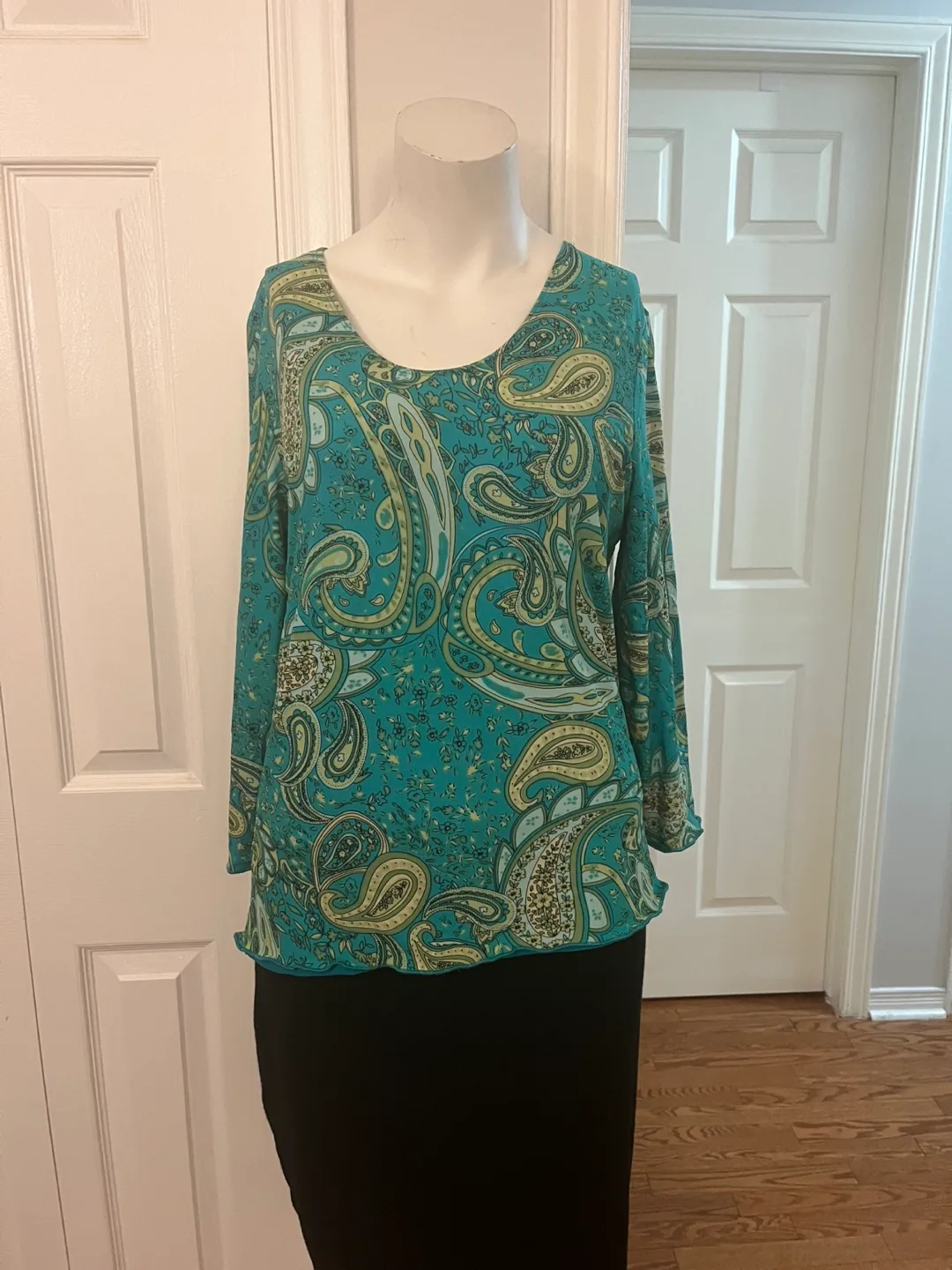 Denver Hayes Teal Paisley Blouse - Size M image indicator(5)