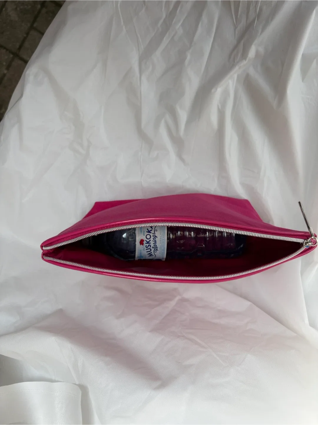Pretty Pink Cosmetic Bag image indicator(4)