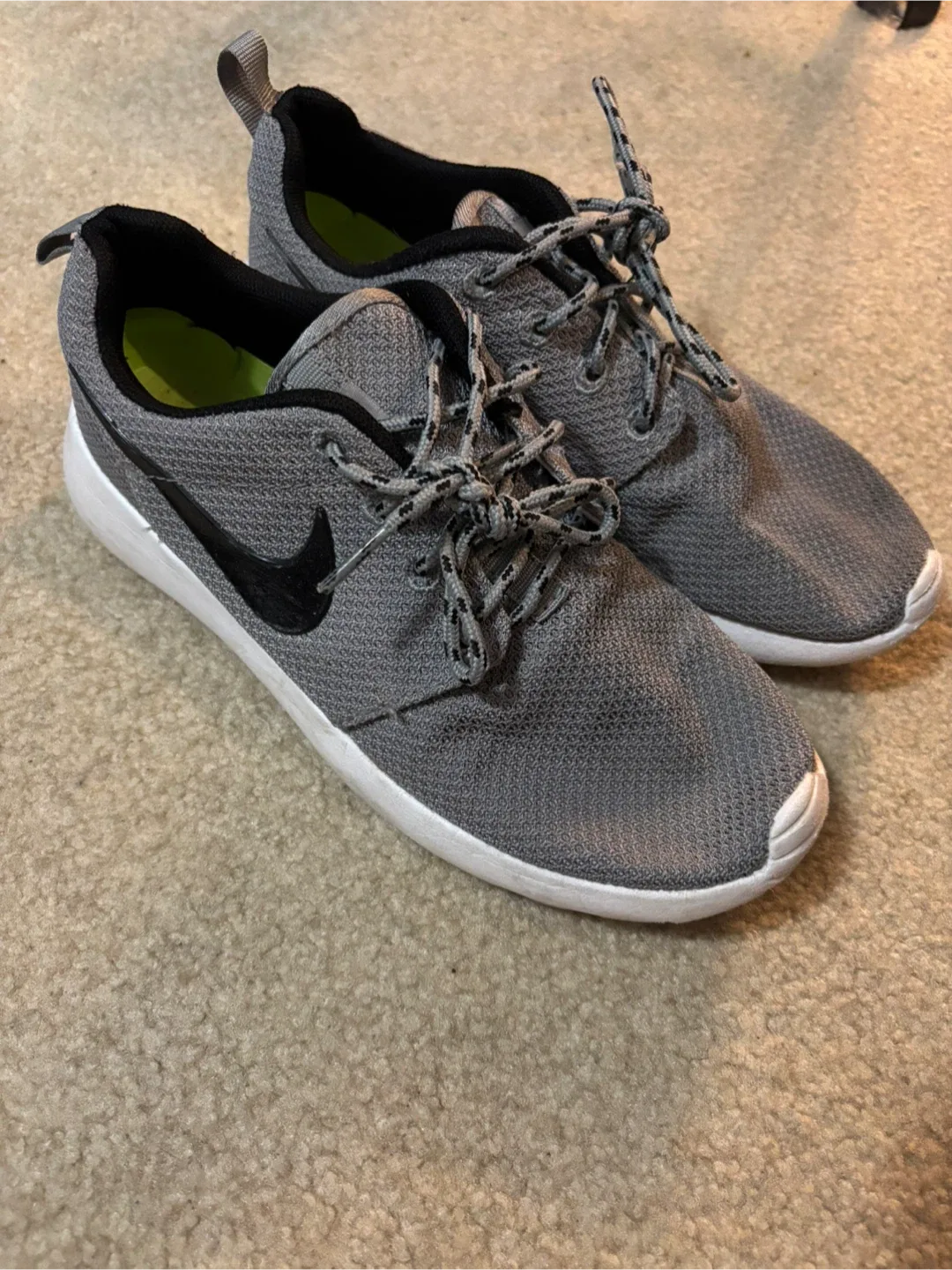 Nike Roshe One Grey Sneakers - US 7 thumbnail