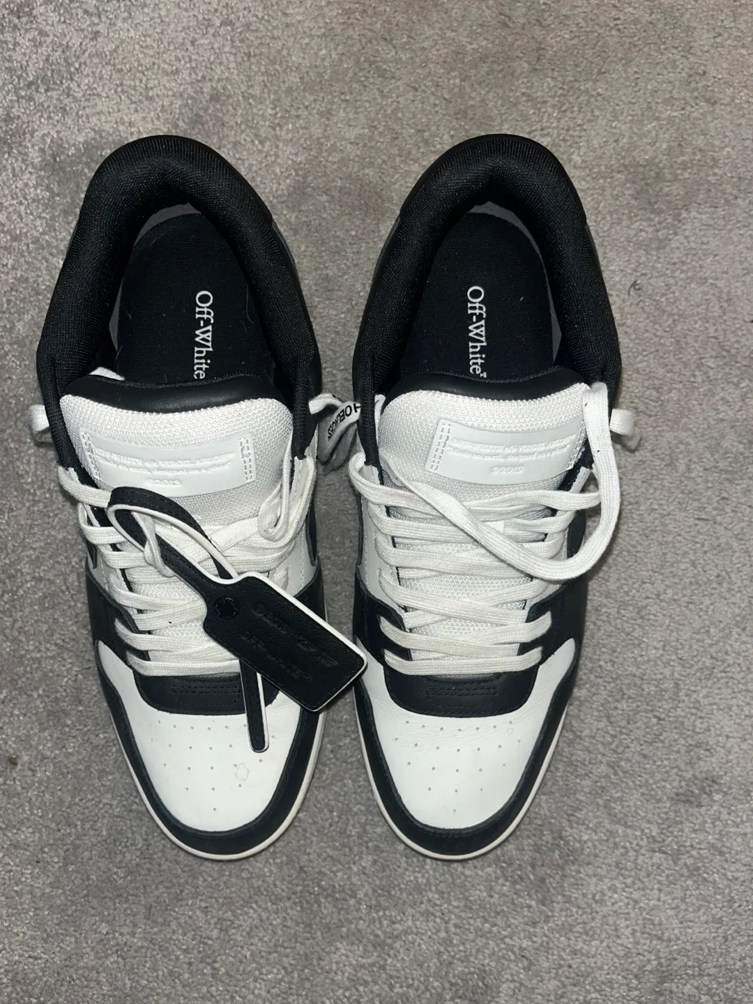 Off-White Black/White Sneakers thumbnail