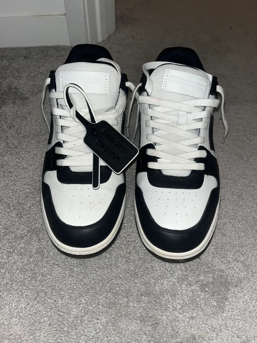 Off-White Black/White Sneakers image indicator(2)