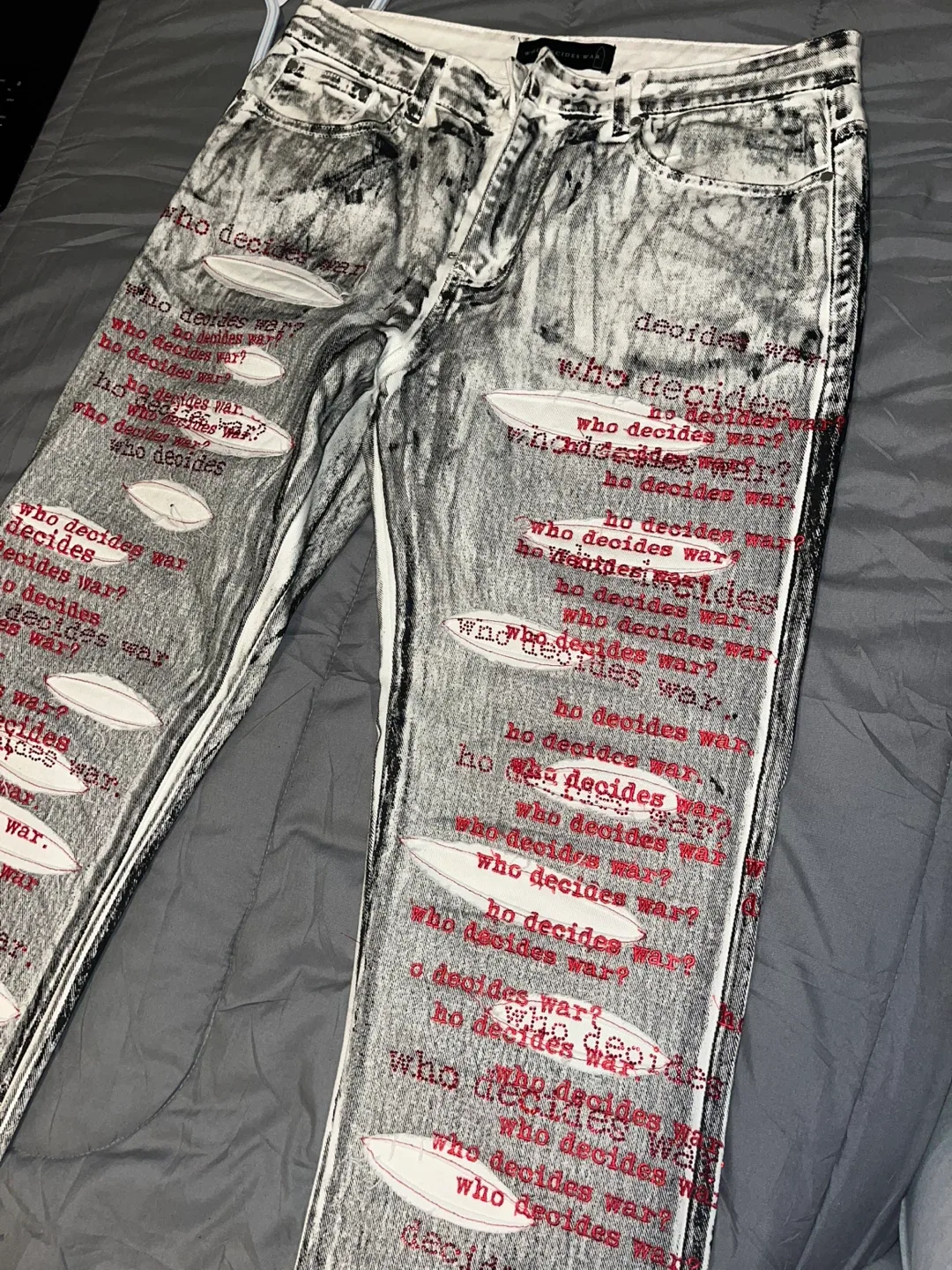 MRDR BRVDO Jeans - Who Decides War image indicator(7)