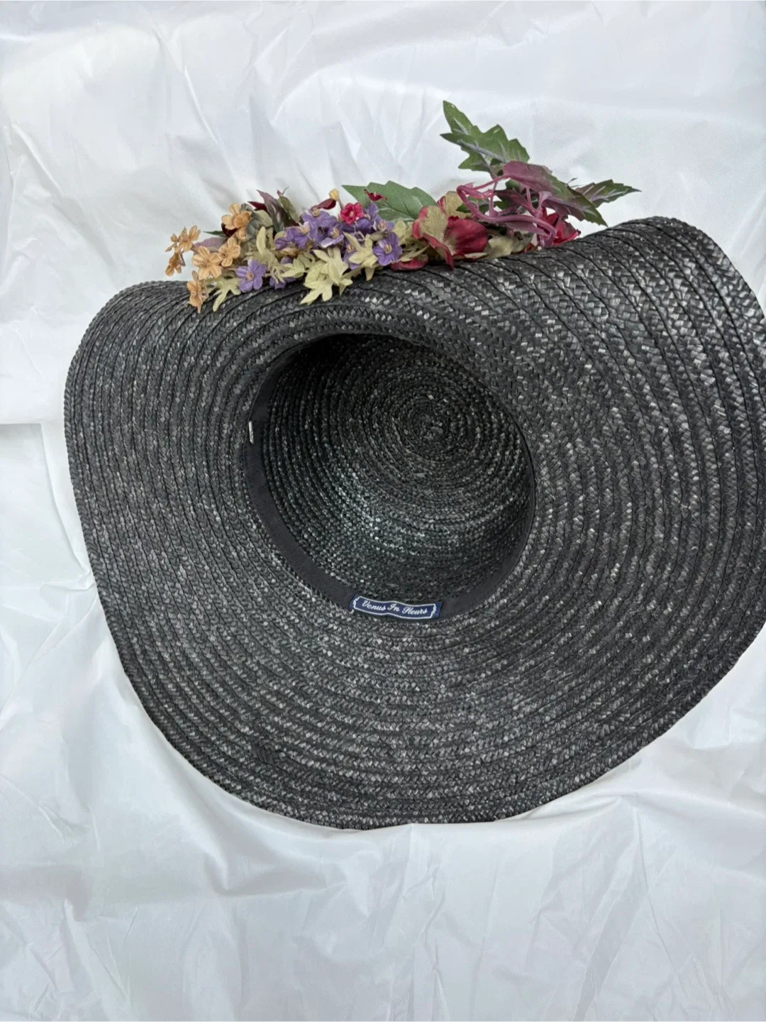 Gorgeous Laura Ashley Black Straw Hat with Flowers image indicator(2)