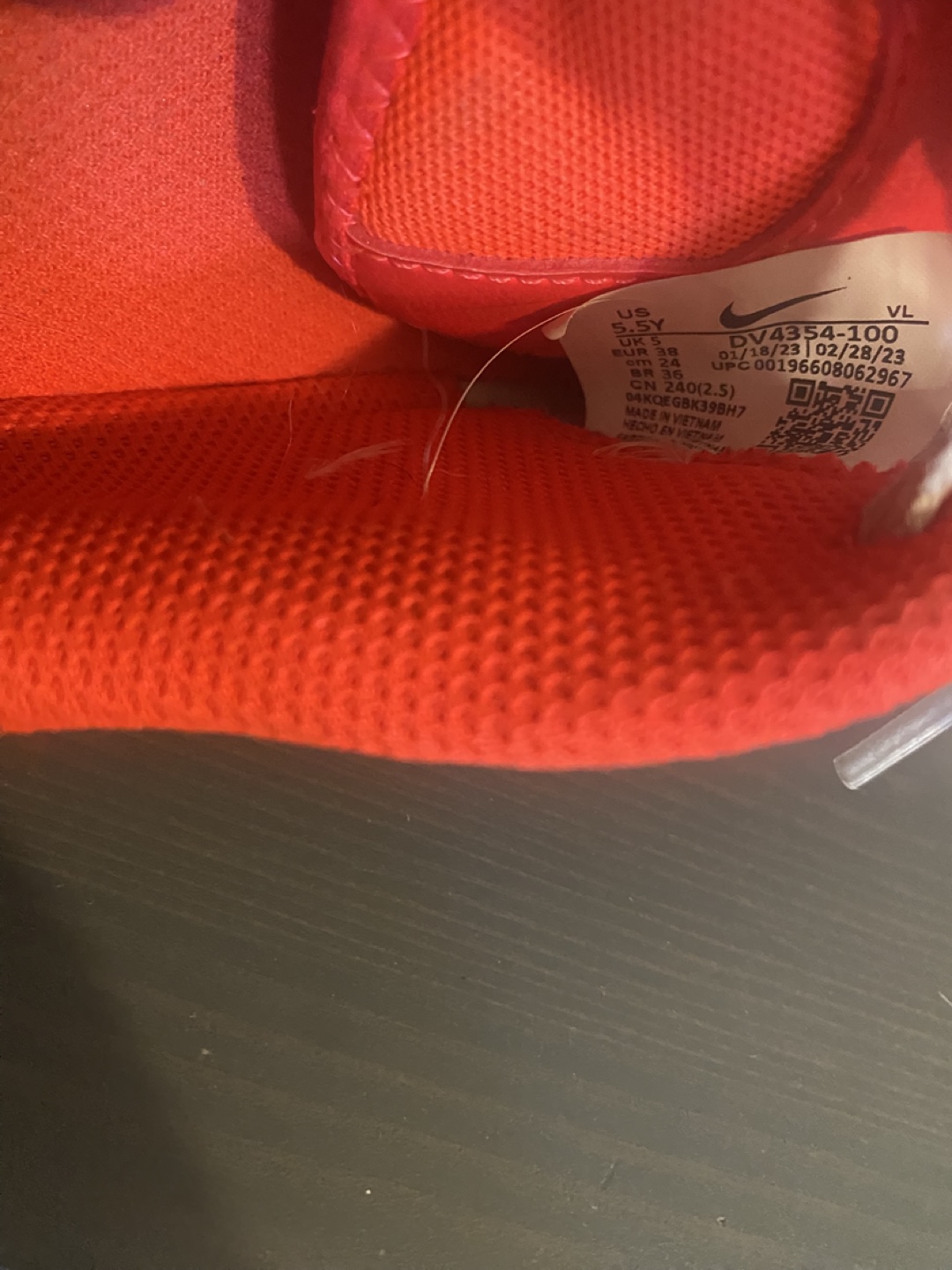 Nike Jr. Mercurial Vapor 15 Club IC - Size 5.5Y - photo 4