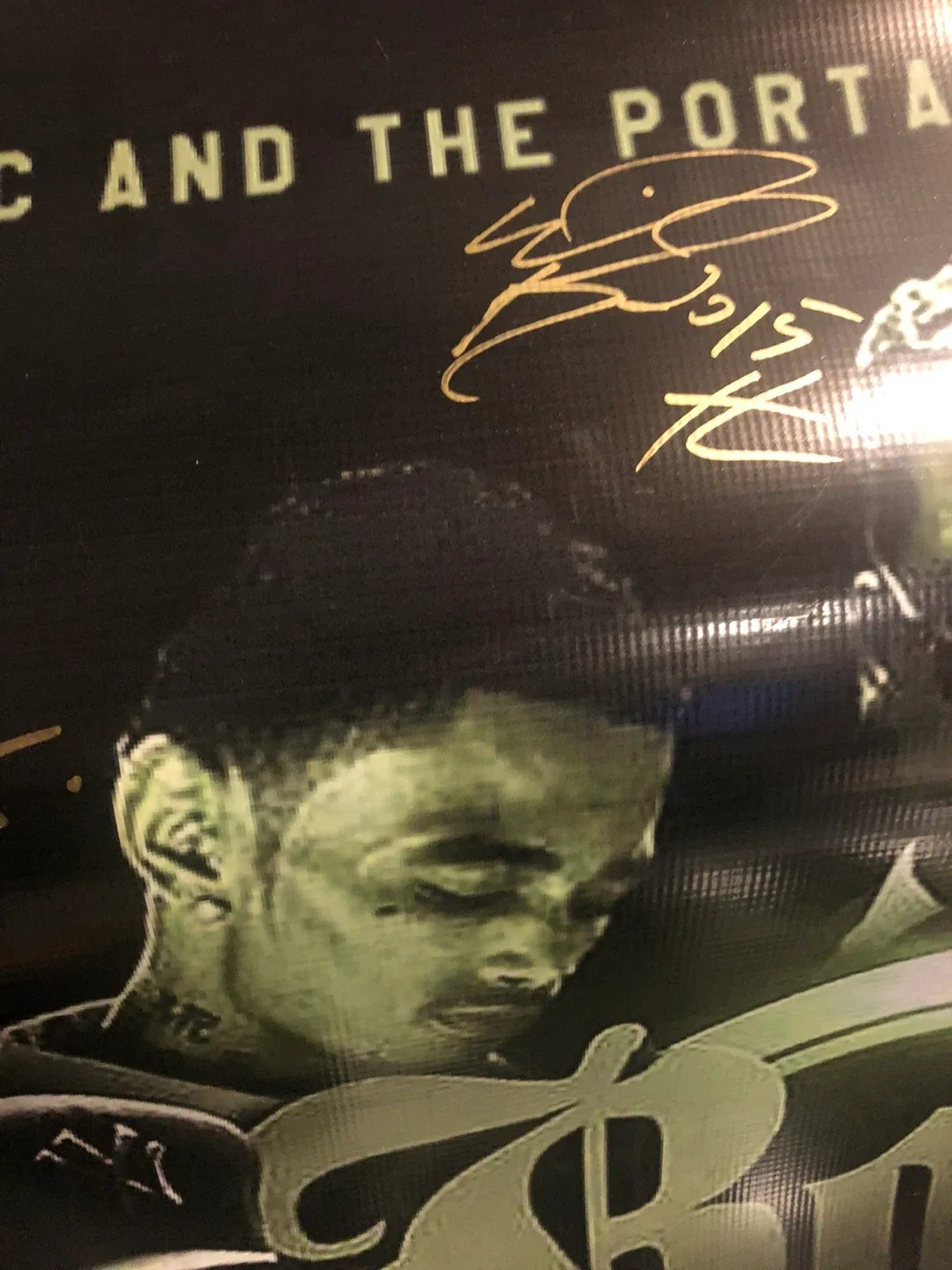 Bone thugs n harmony and autographs image indicator(3)