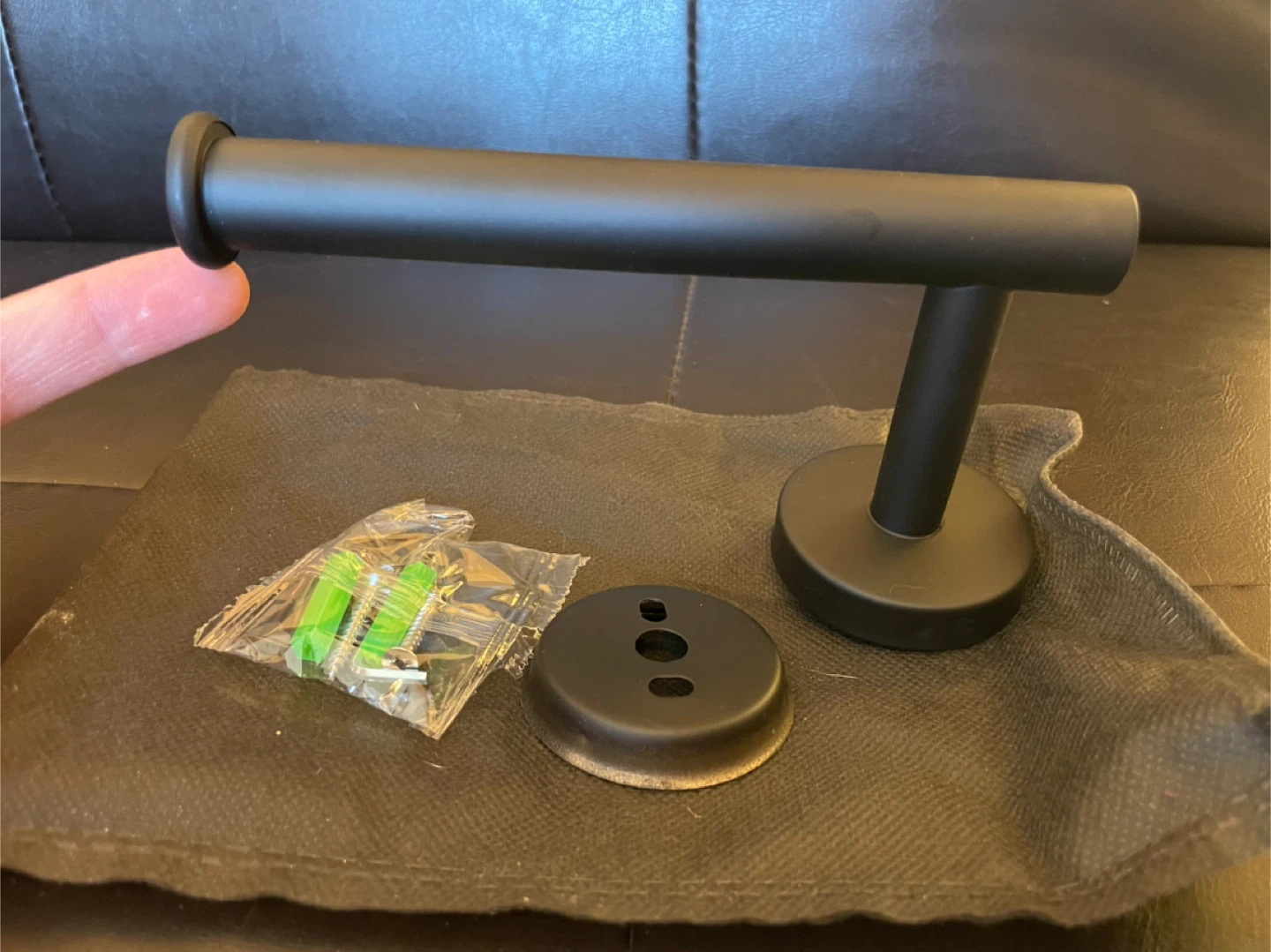 Matte Black Toilet Paper Holder - New