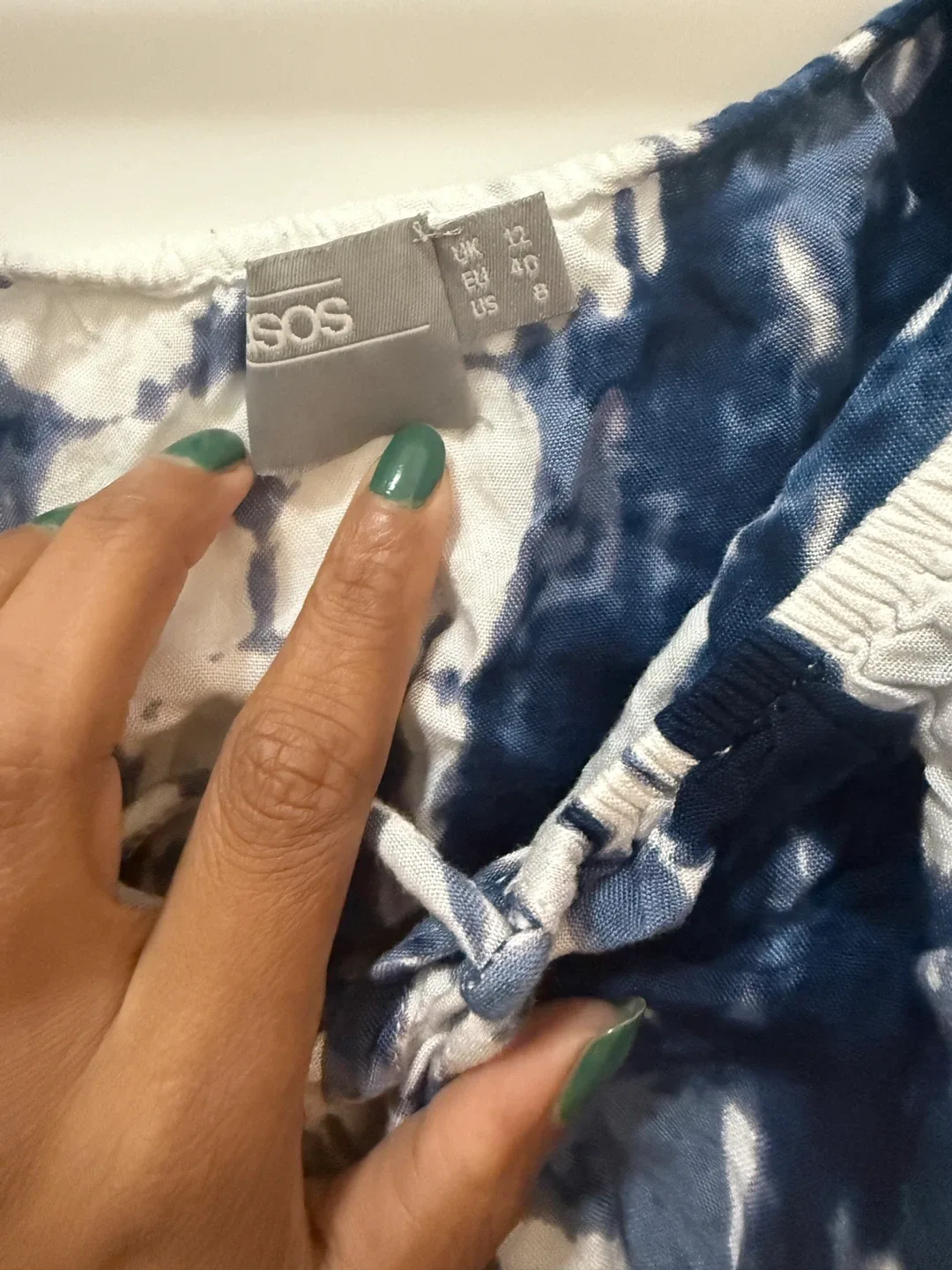 ASOS Blue & White Tie-Dye Crop Top - Size 8 image indicator(2)