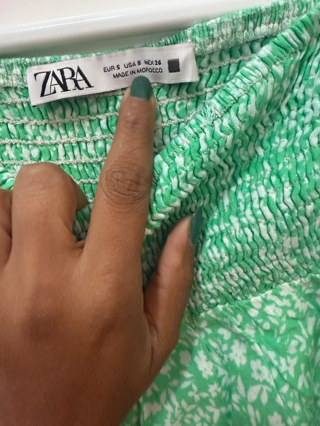 Zara Green Floral Dress - Size S image indicator(2)
