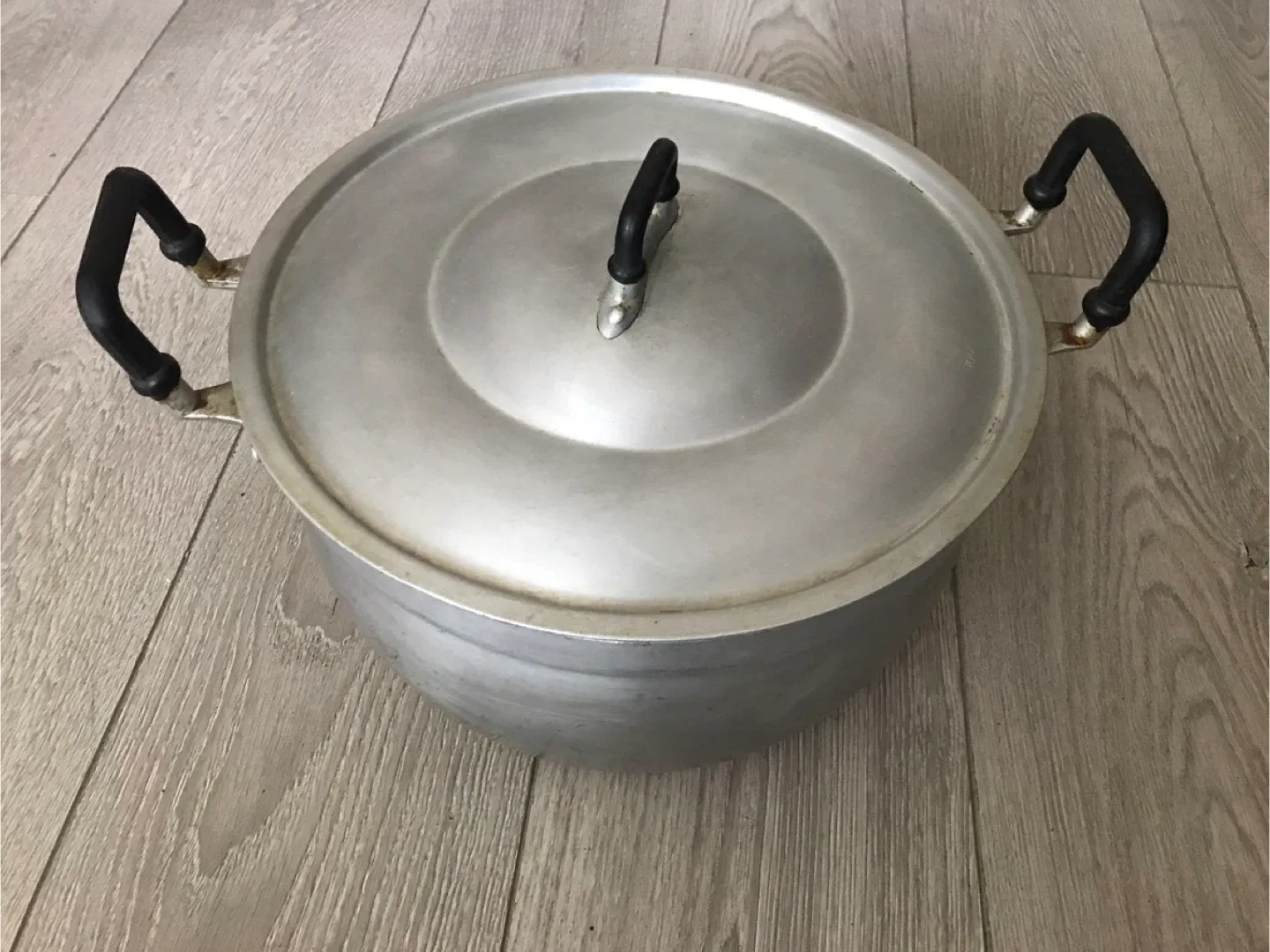 Used Aluminum Stock Pot with Lid