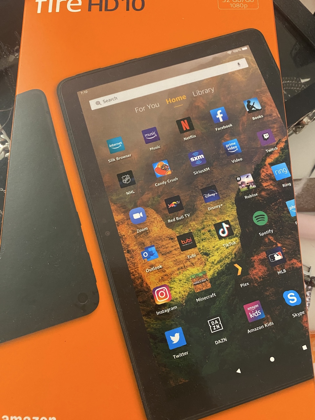 Amazon Fire HD 10 Tablet