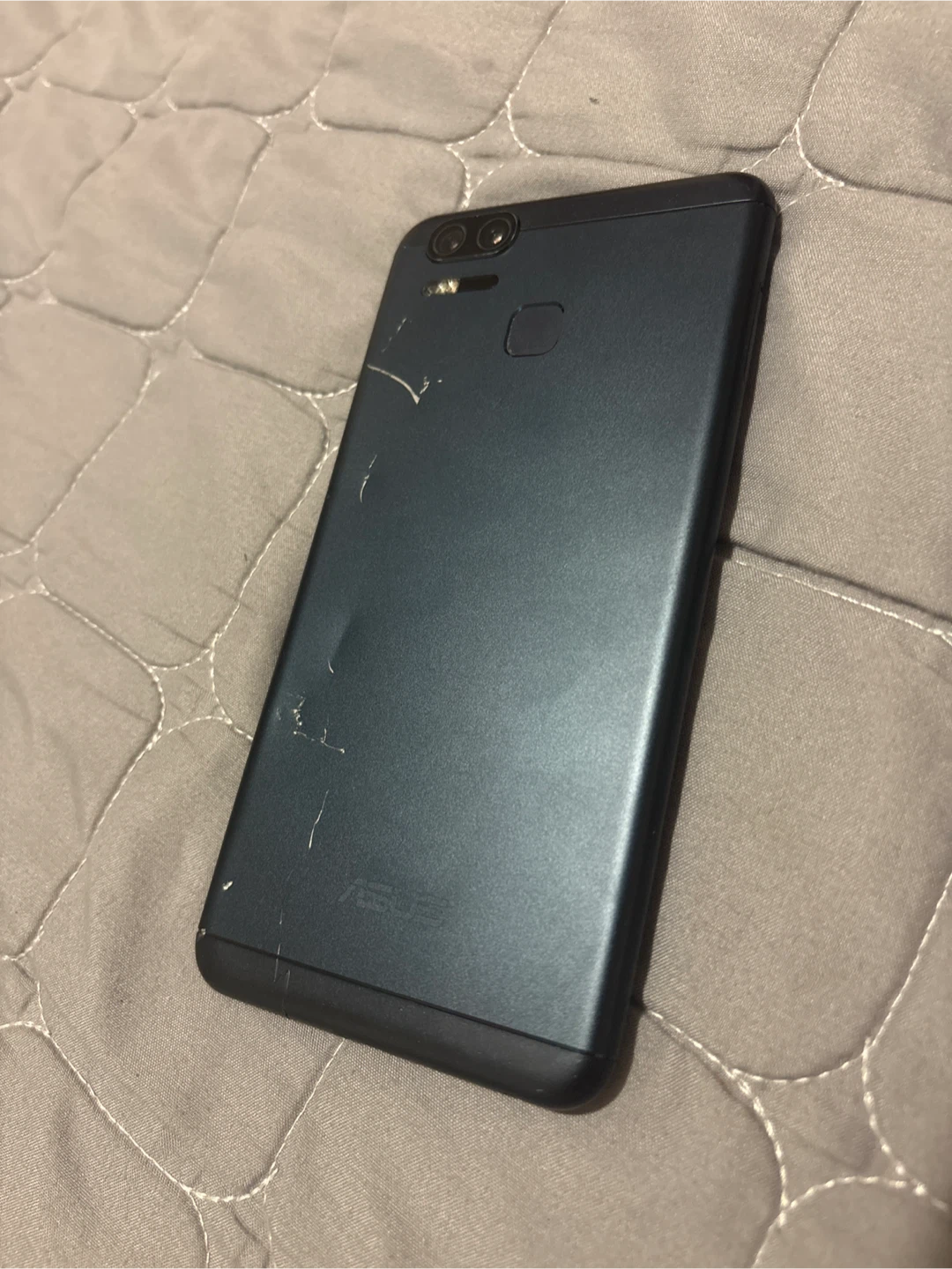 ASUS Phone - photo 2