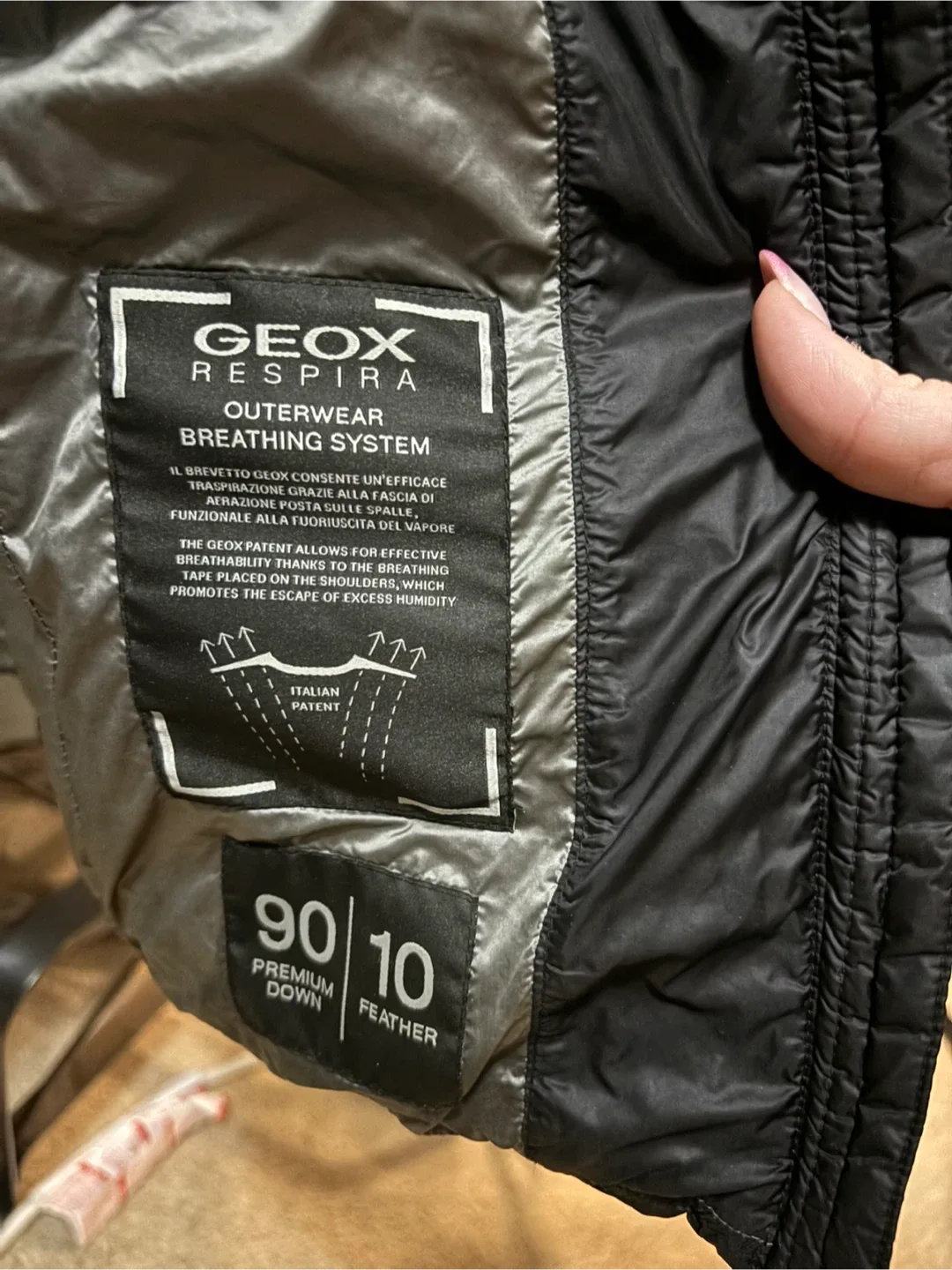 Geox Respira Black Puffer Jacket - Size S (US 8) image indicator(4)