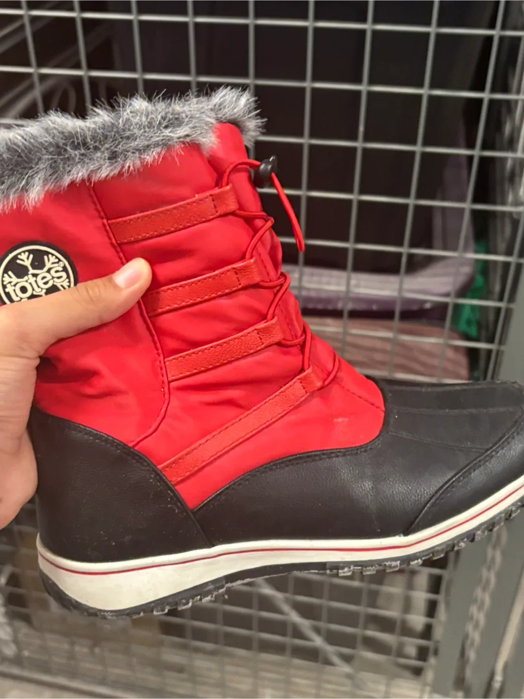 Winter Boots - Size 7M image indicator(3)