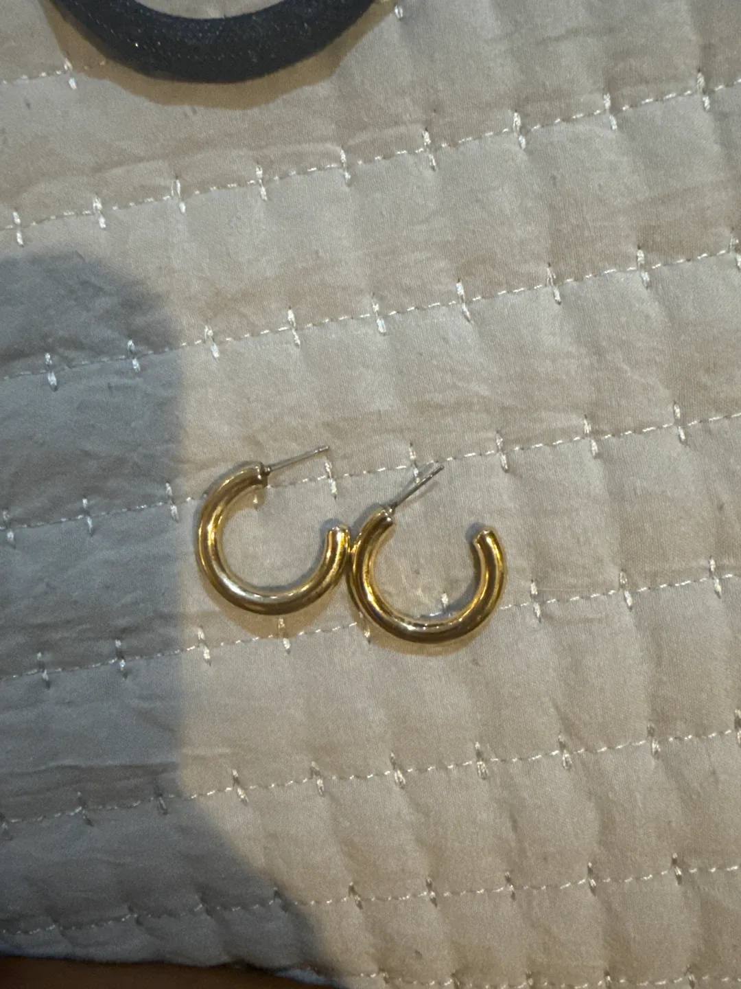 Gold Hoop Earrings thumbnail