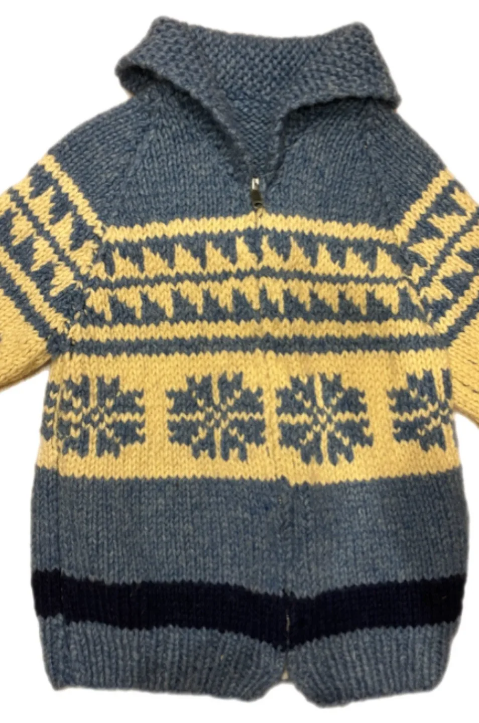Hand-knitted Wool Zip-Up Sweater image indicator(2)