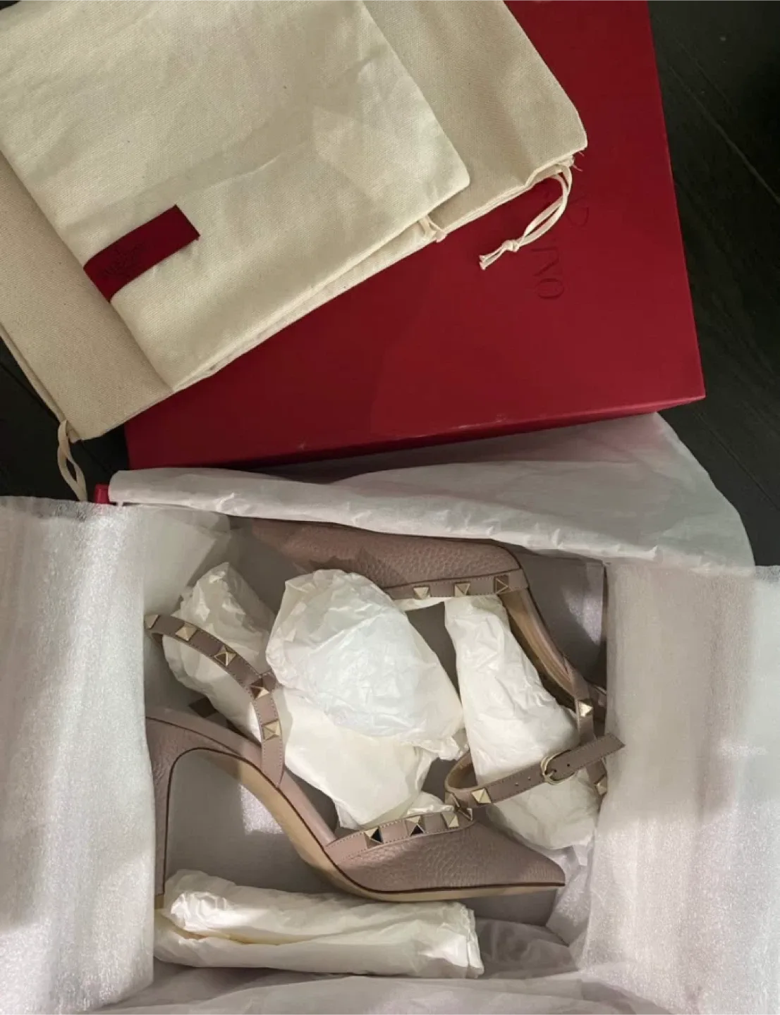 Valentino Garavani Rockstud Heels 36.5 NEW image indicator(5)