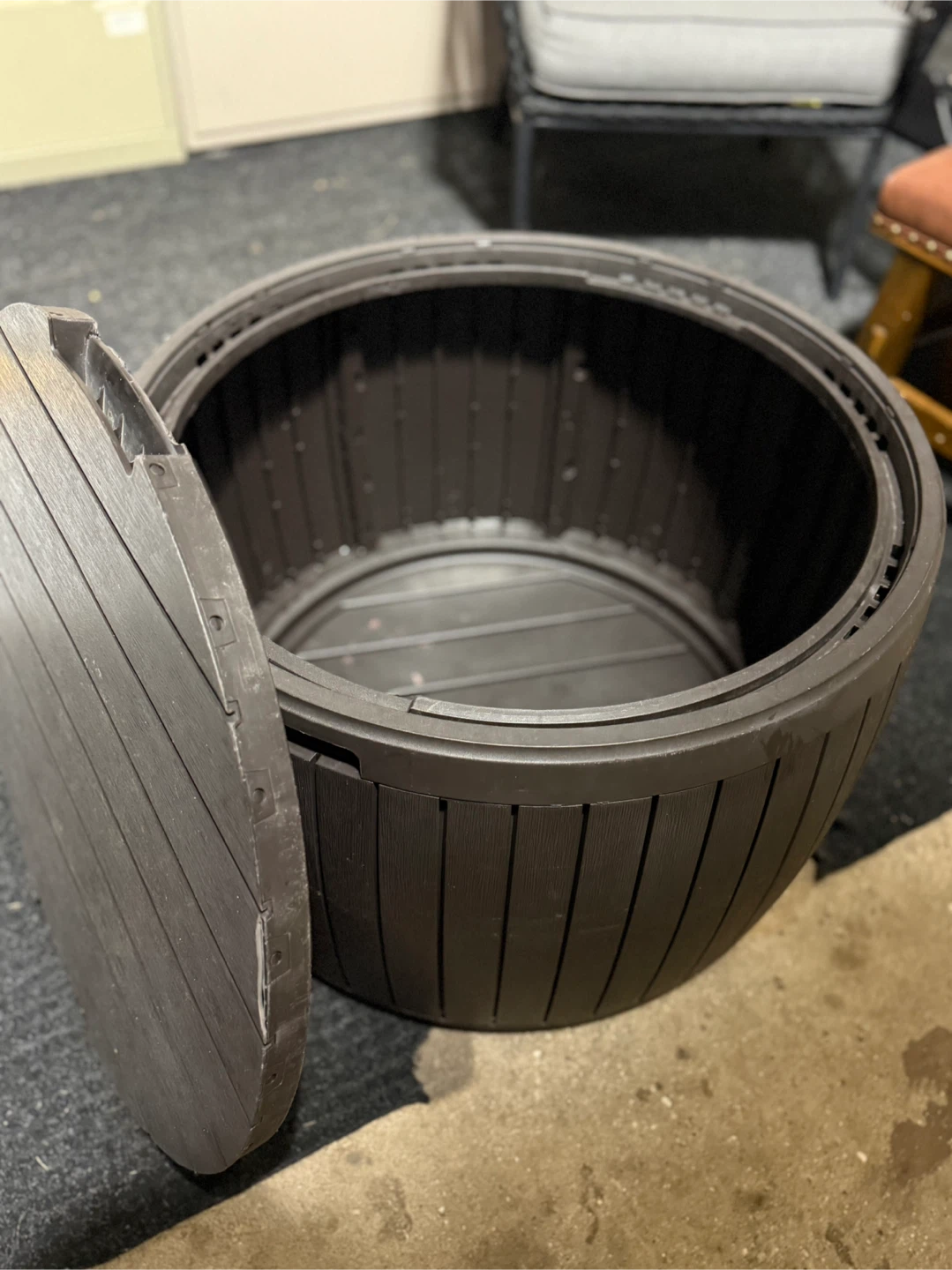 Round Outdoor Storage Table - photo 2