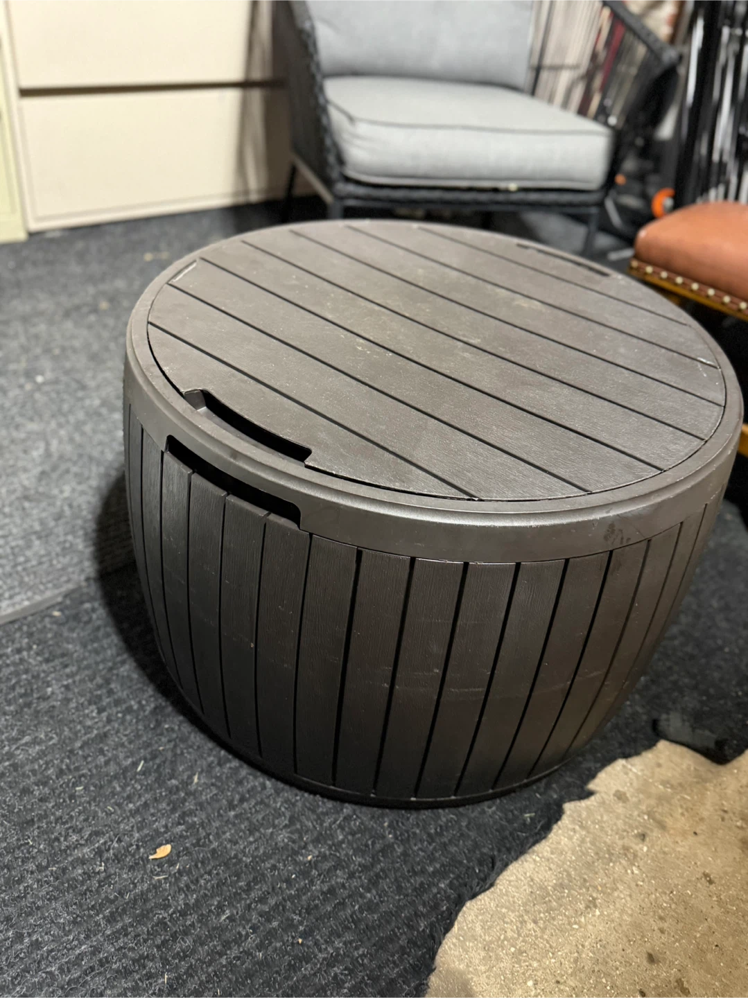 Round Outdoor Storage Table - photo 4