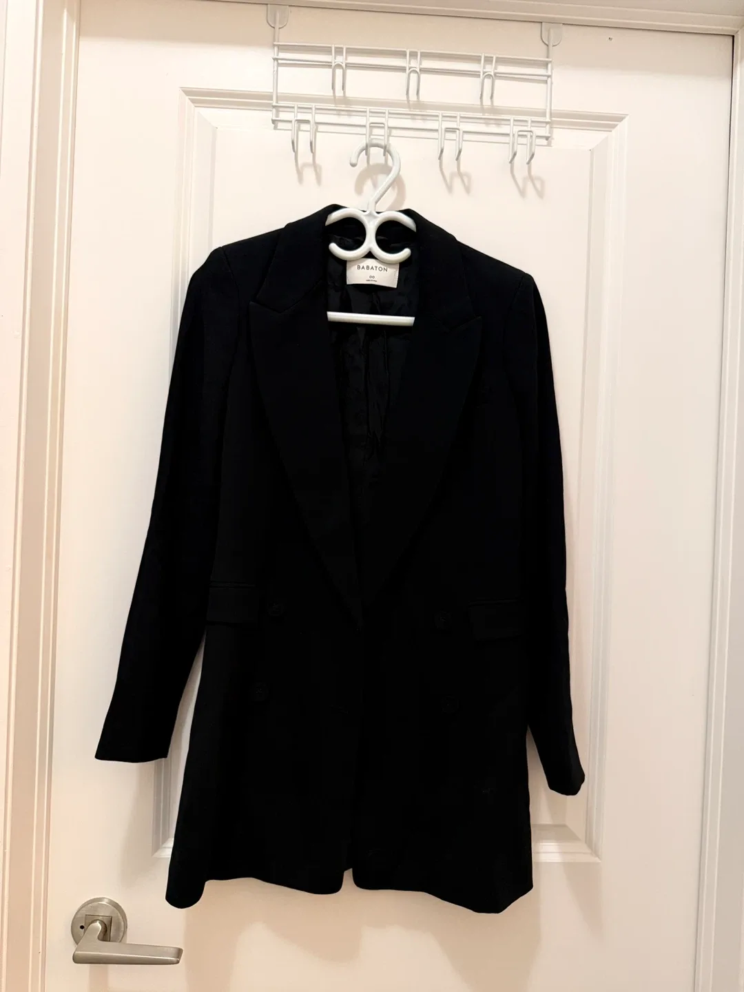 Aritzia Babaton Black Blazer - Size 00 thumbnail