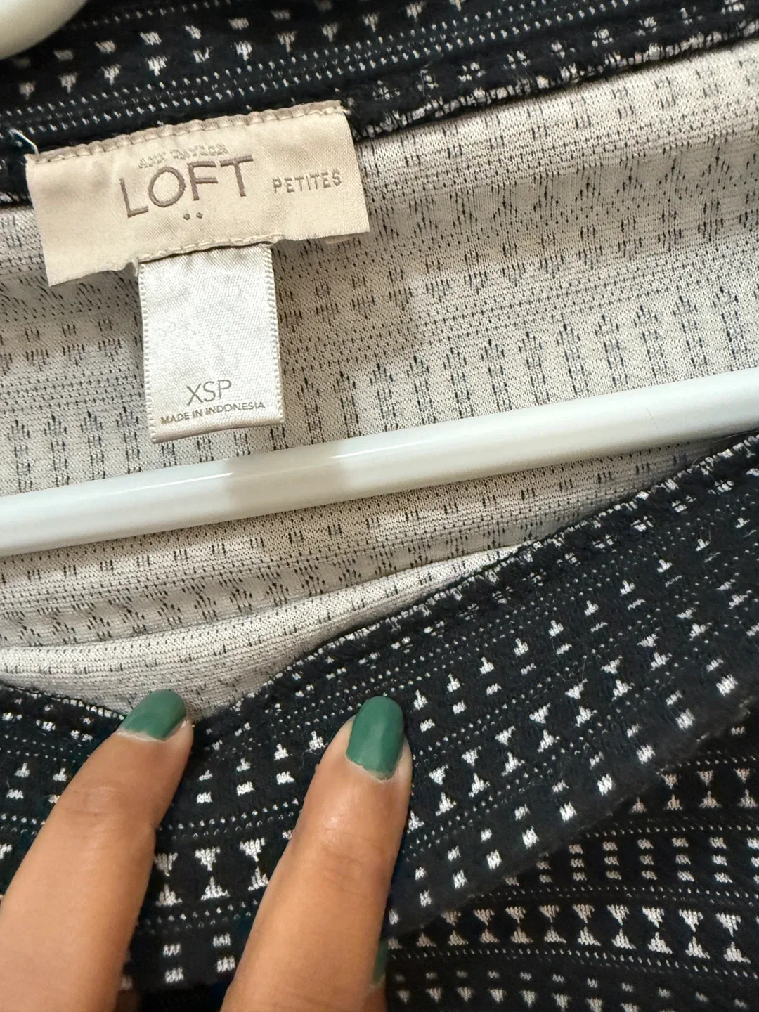 LOFT Skirt - Size XS image indicator(2)