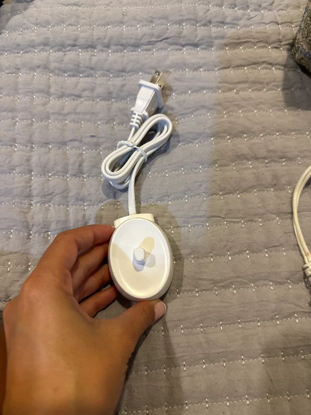 Oral-B Electric Toothbrush Charger thumbnail