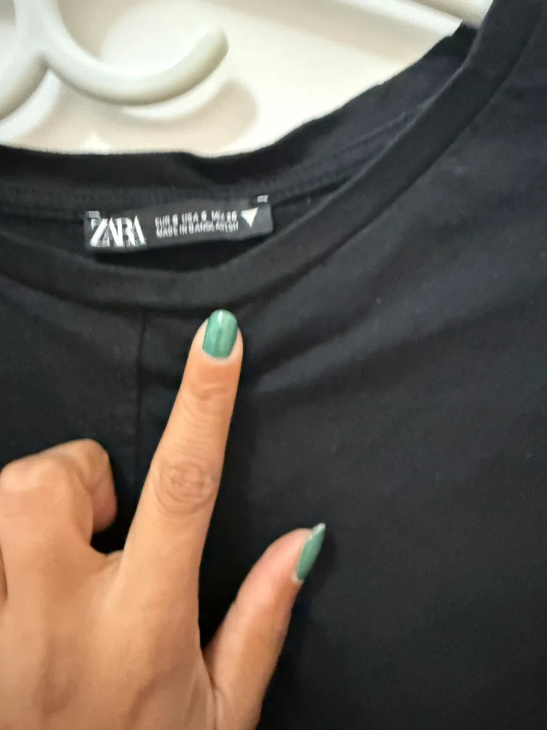 Zara Black T-Shirt - Size S image indicator(2)