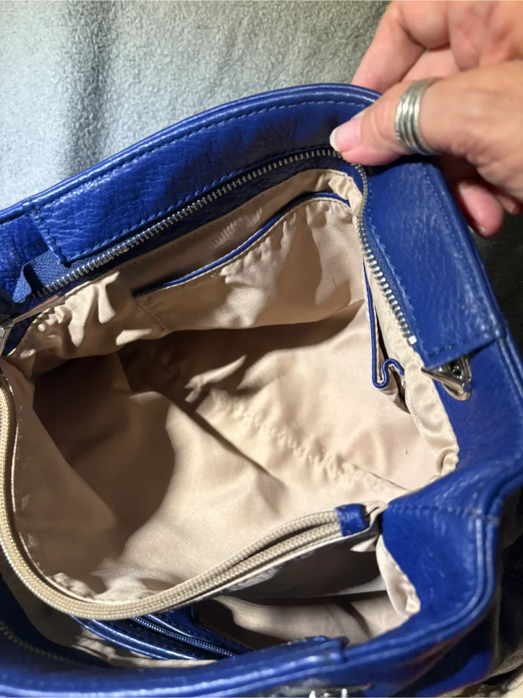 Danier Leather- Blue Leather Chain Handbag image indicator(5)