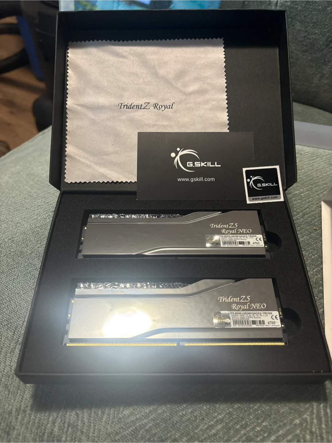 G.Skill Trident Z5 Royal Neo DDR5-6000 48GB (2x24GB) image indicator(3)