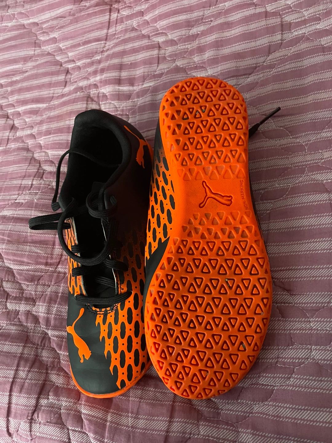 Puma Futsal Shoes - Size 6 - photo 2