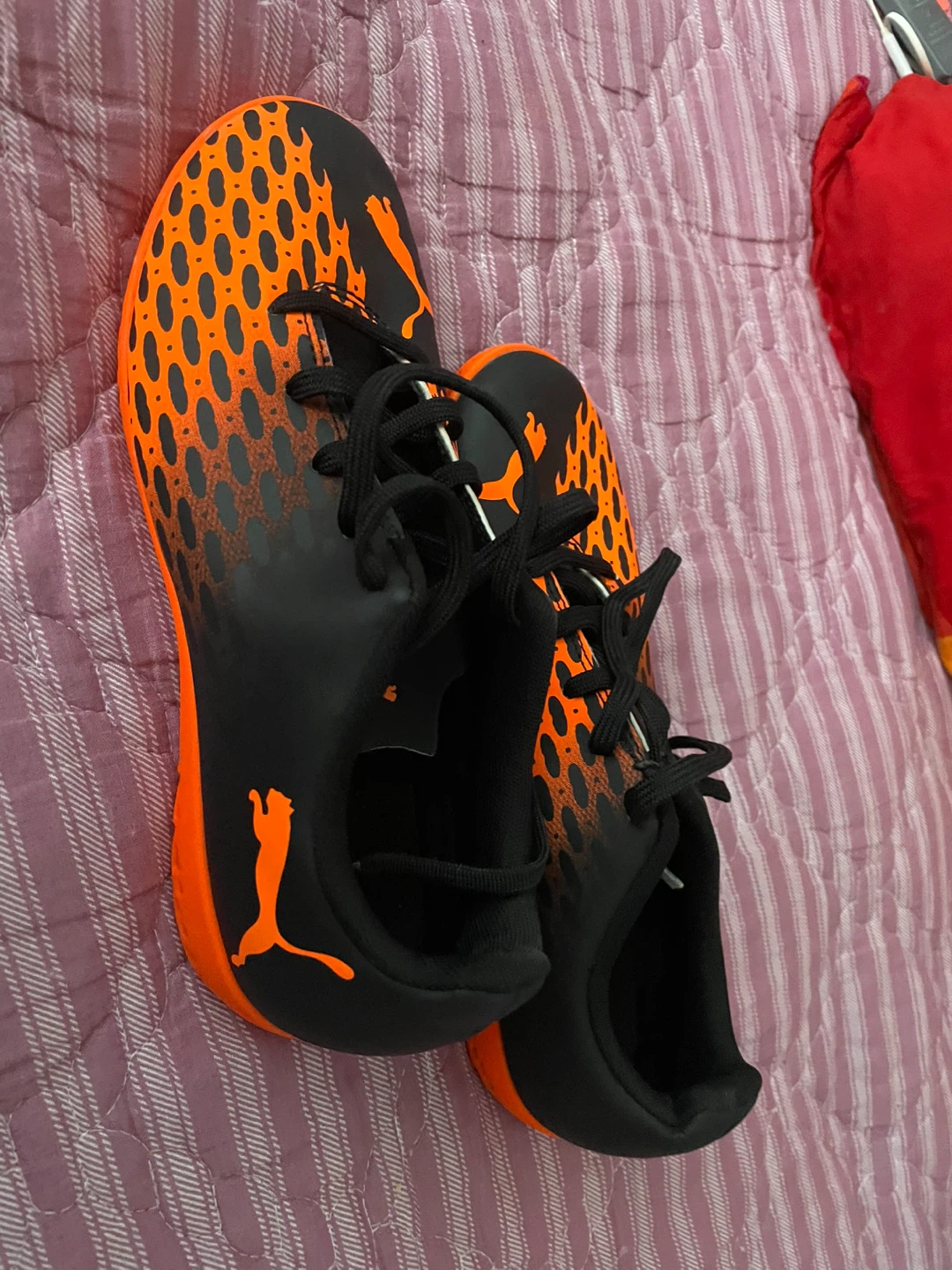 Puma Futsal Shoes - Size 6 - photo 3