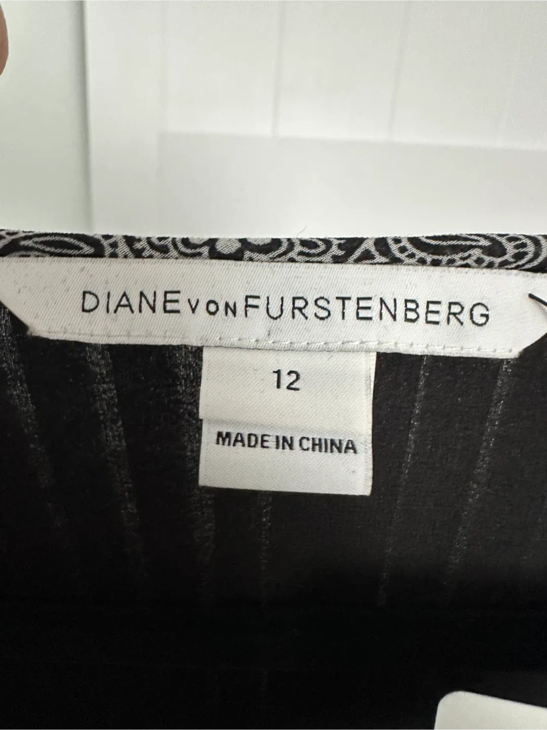 Woman’s dress image indicator(3)