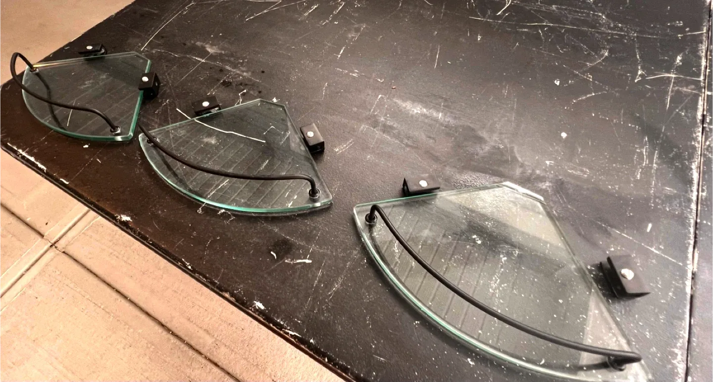 Glass Corner Shelves for Showers image indicator(2)