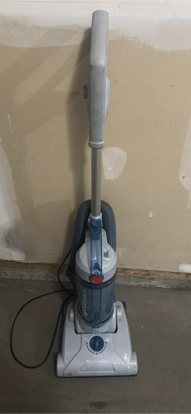 Hoover Sprint QuickVac Upright Vacuum thumbnail