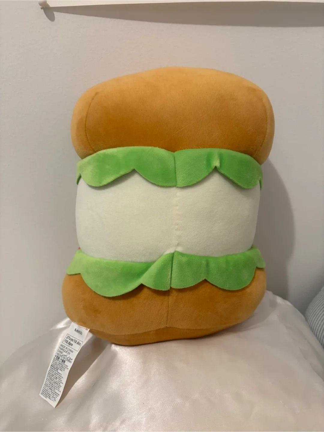 Miniso Burger Plushie image indicator(2)
