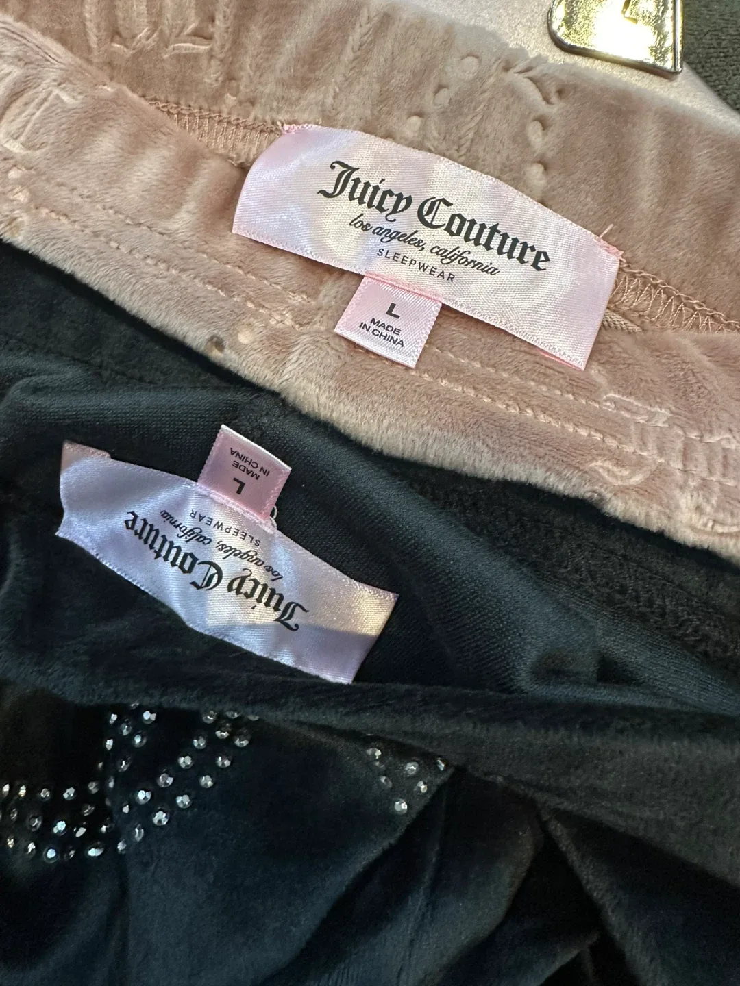 Juicy Couture Velvet Fleece Pajama Shorts | 2 Piece image indicator(8)