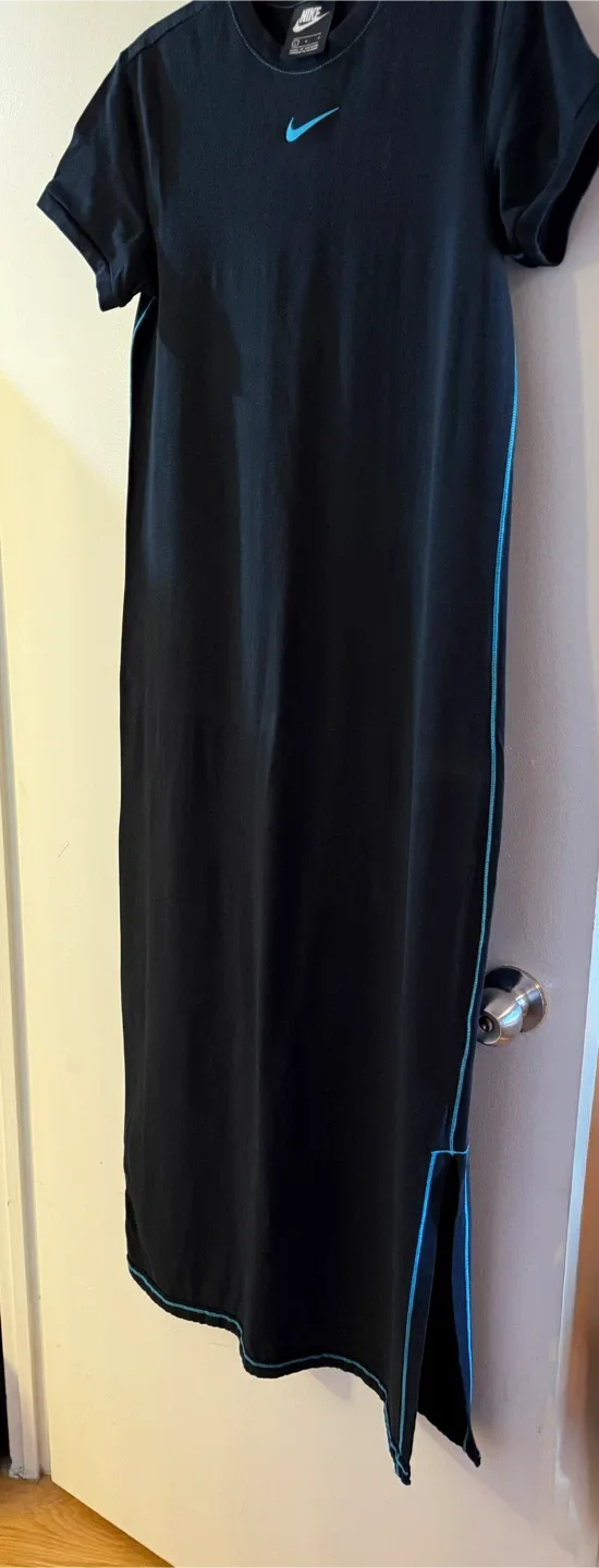 Nike Black T-Shirt Dress - Size L image indicator(4)