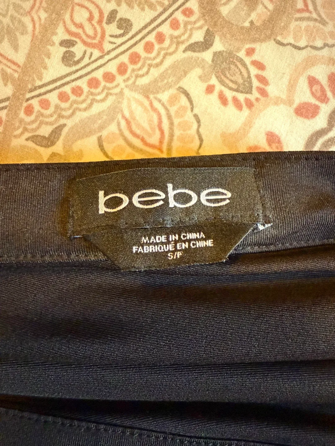 Bebe Black Ruched pencil Skirt - Size S image indicator(5)