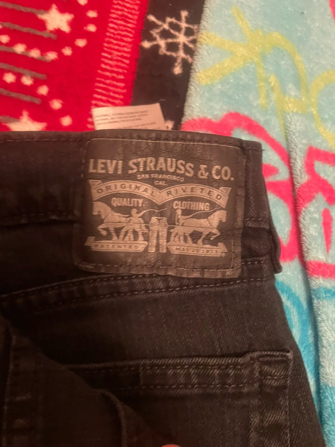 Women’s. Levi Strauss & Co. Size 32 skinny jeans image indicator(5)