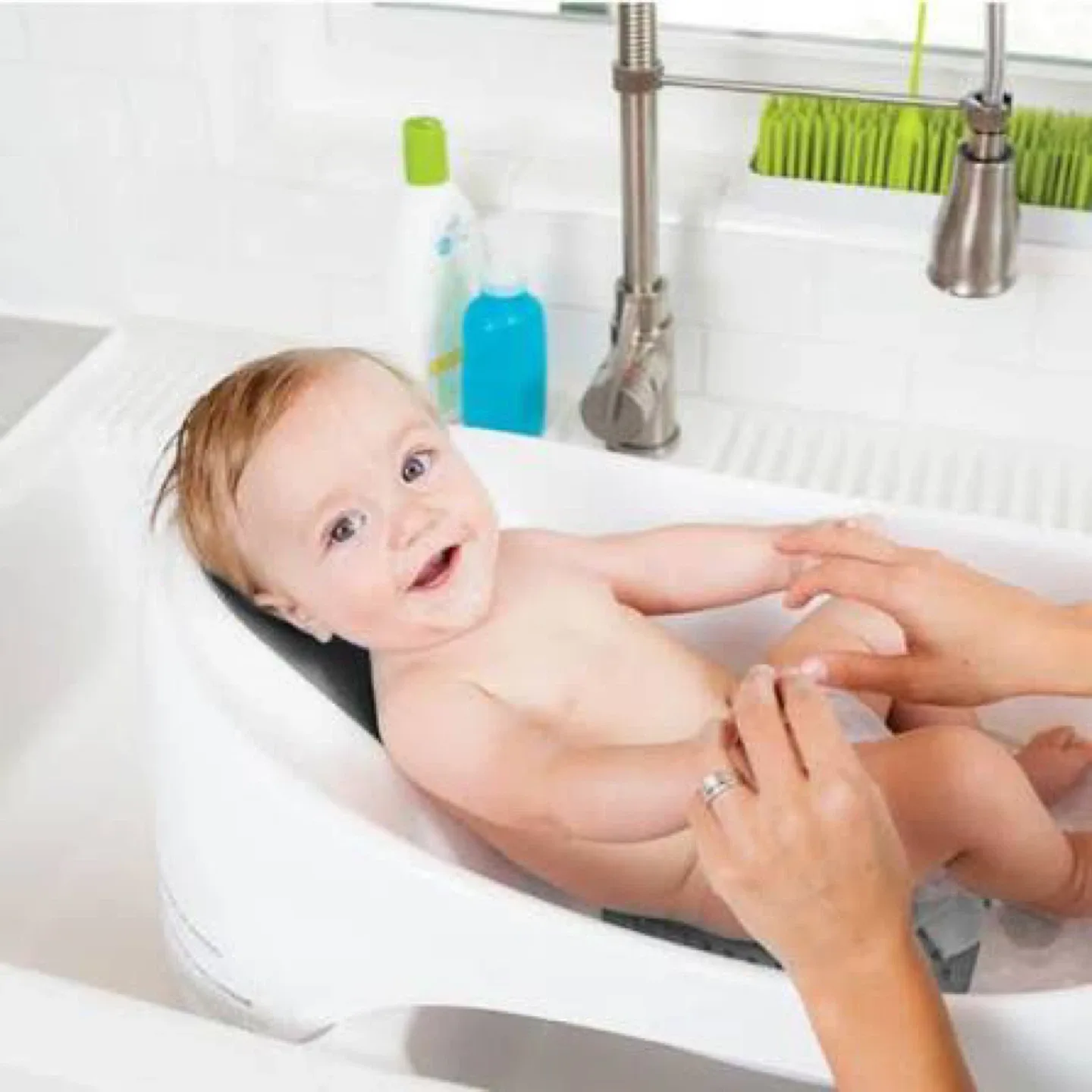 Baby BathTub with Comfortable Inclined Bed image indicator(7)