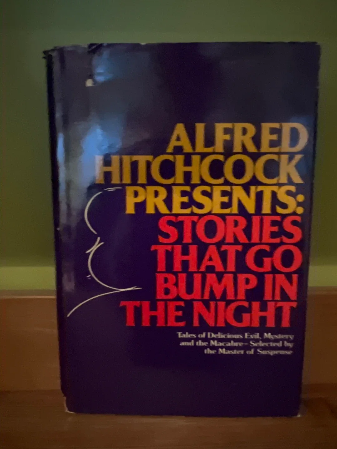 Alfred Hitchcock Presents: Stories That Go Bump in the Night thumbnail
