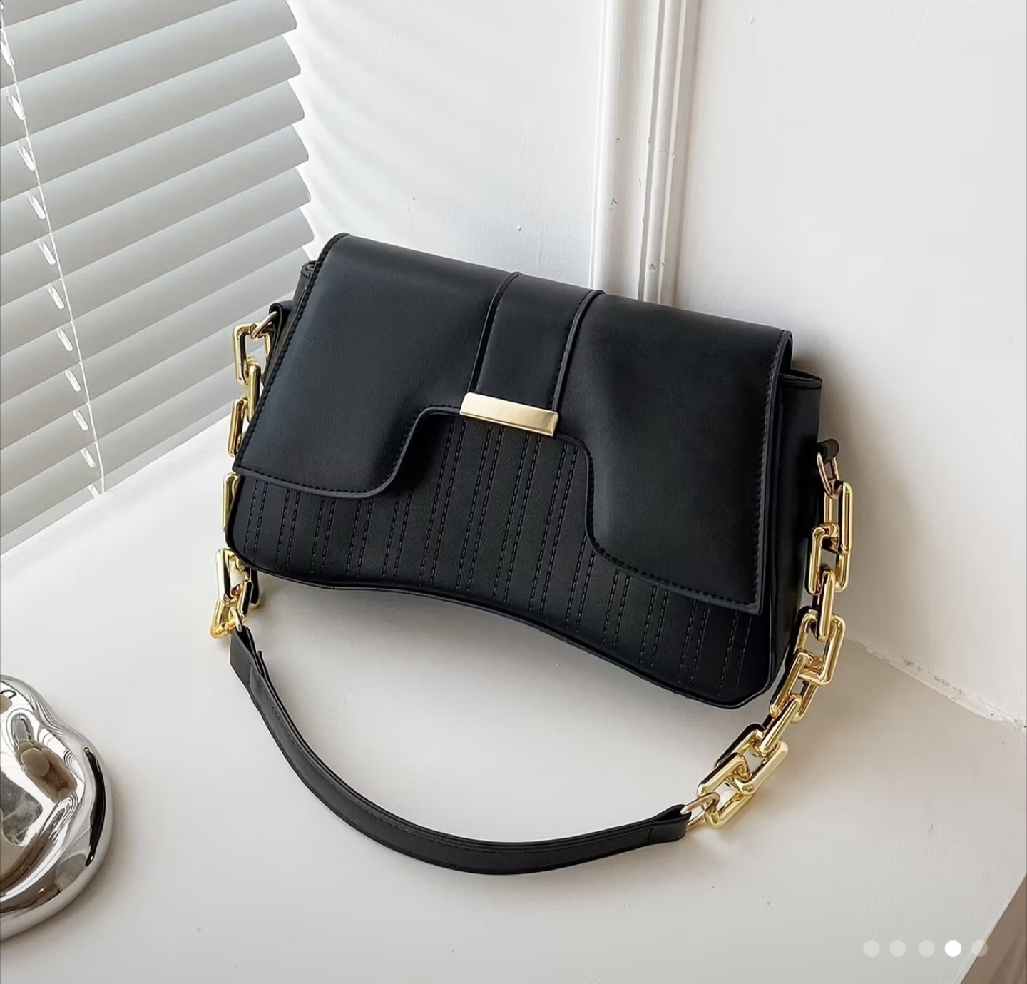Women shoulder bag - photo 3