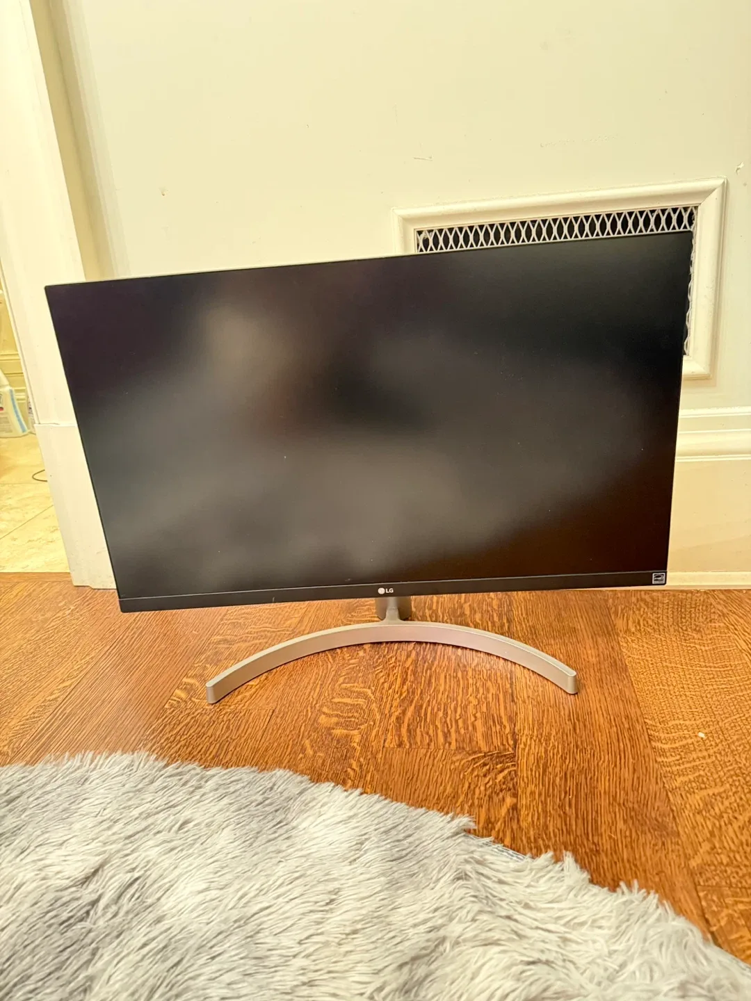 LG 27MK600M 27-inch Monitor thumbnail