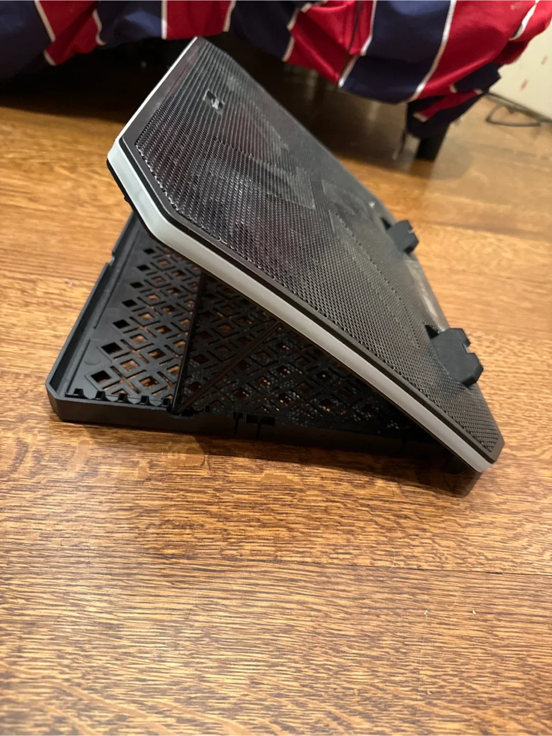 Topmate Laptop Cooling Pad image indicator(3)