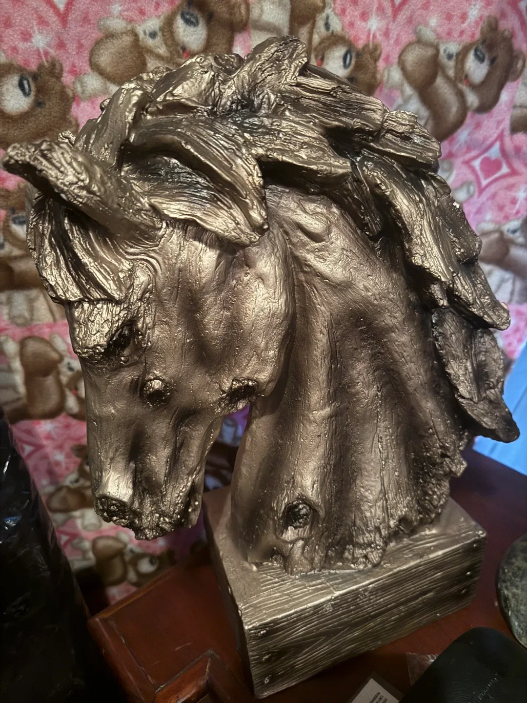 Horse Head Statue thumbnail