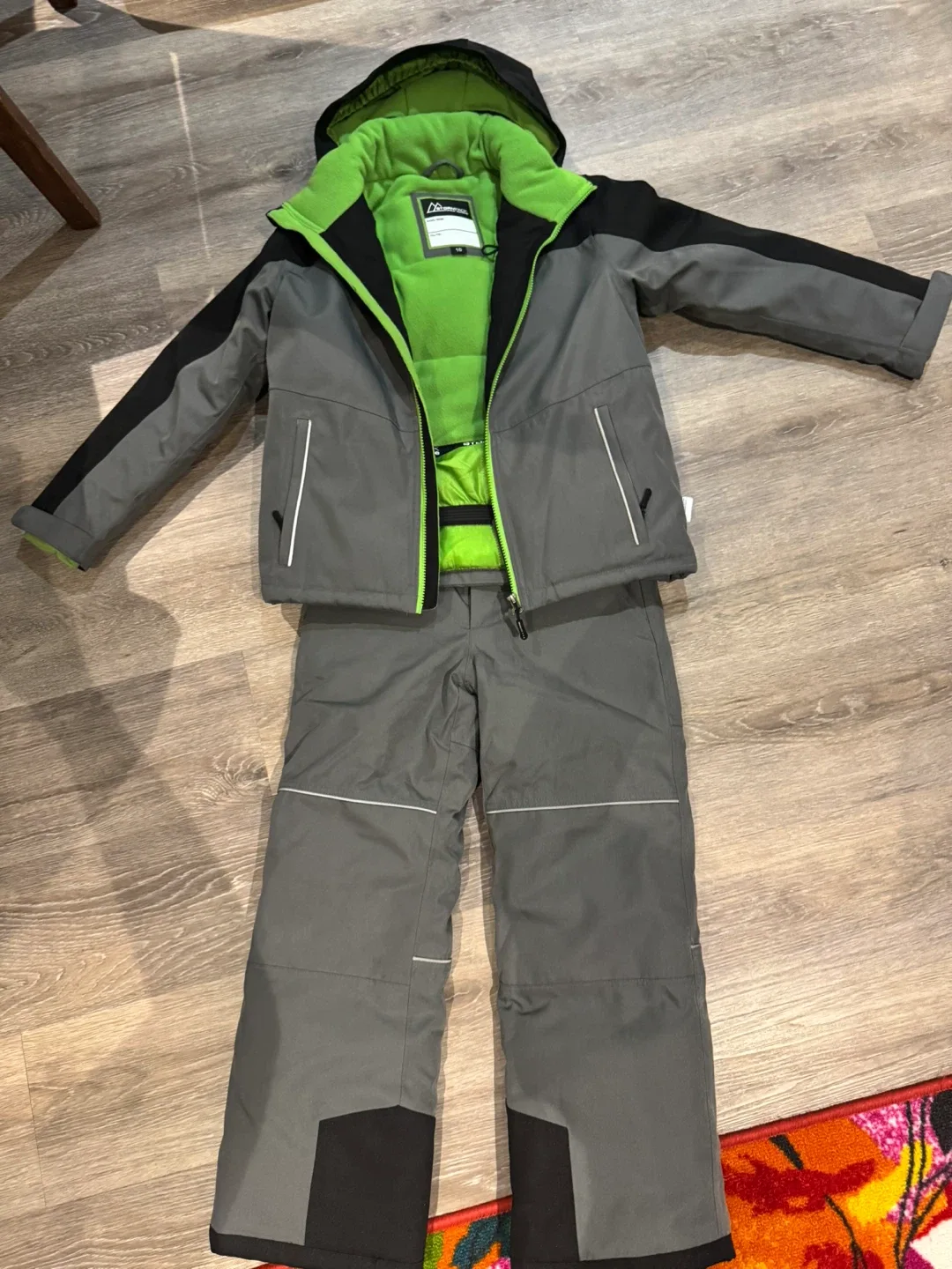 Stormrock Kids' Snowsuit - Size 10 image indicator(2)