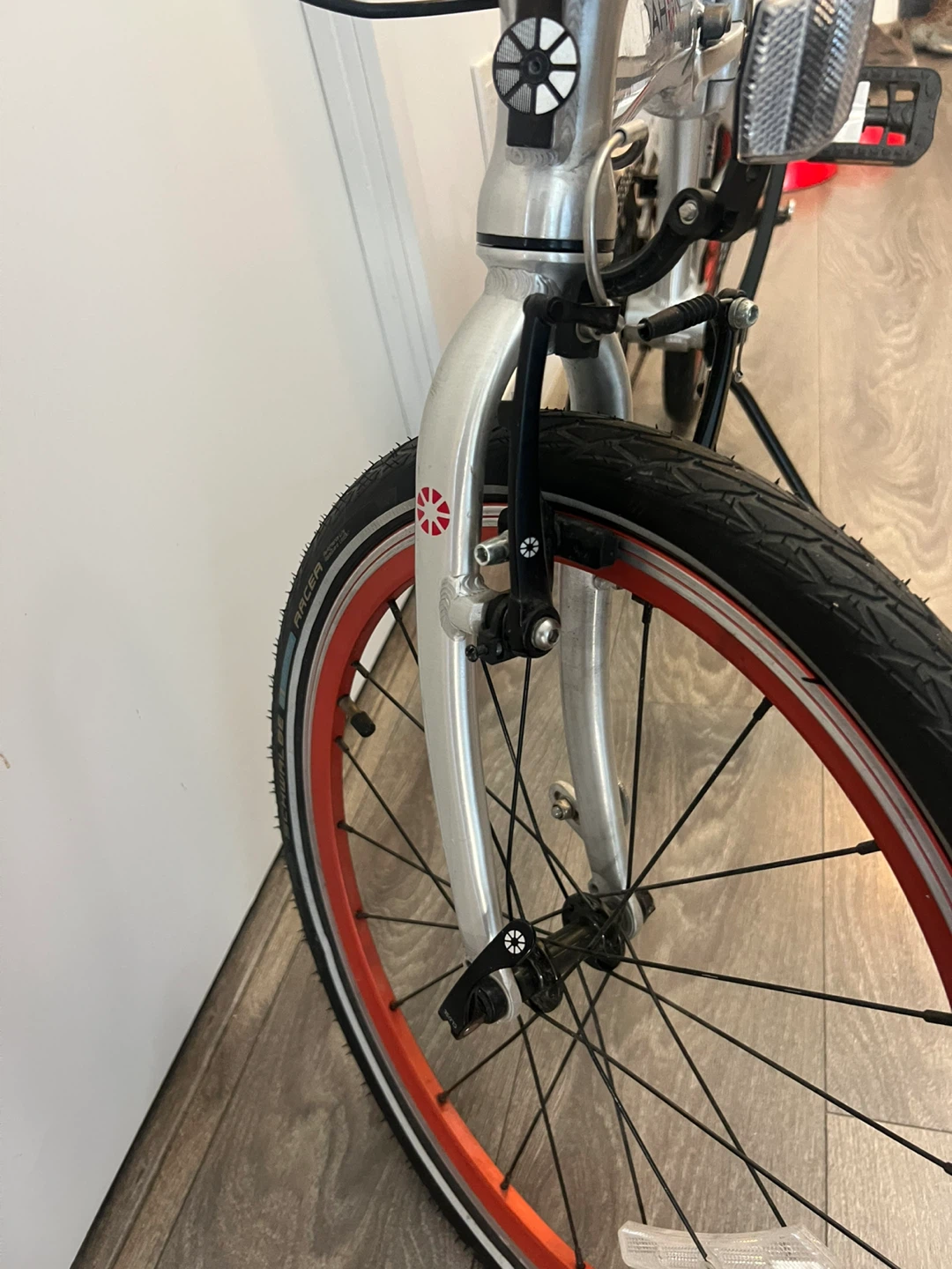 Dahon Folding Bike - Silver and Red - photo 3