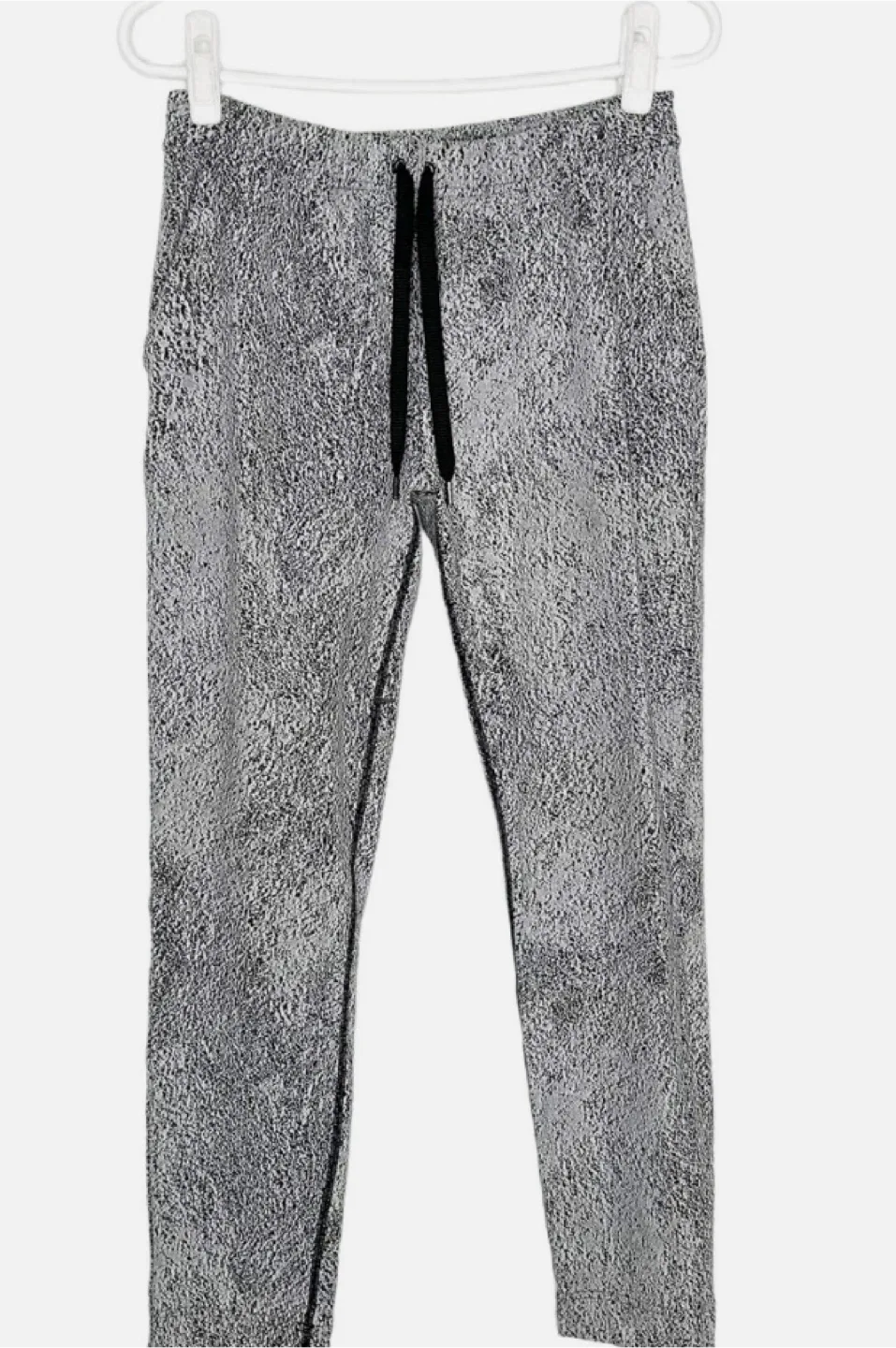 Lululemon Jet Pants - Size 4 image indicator(4)