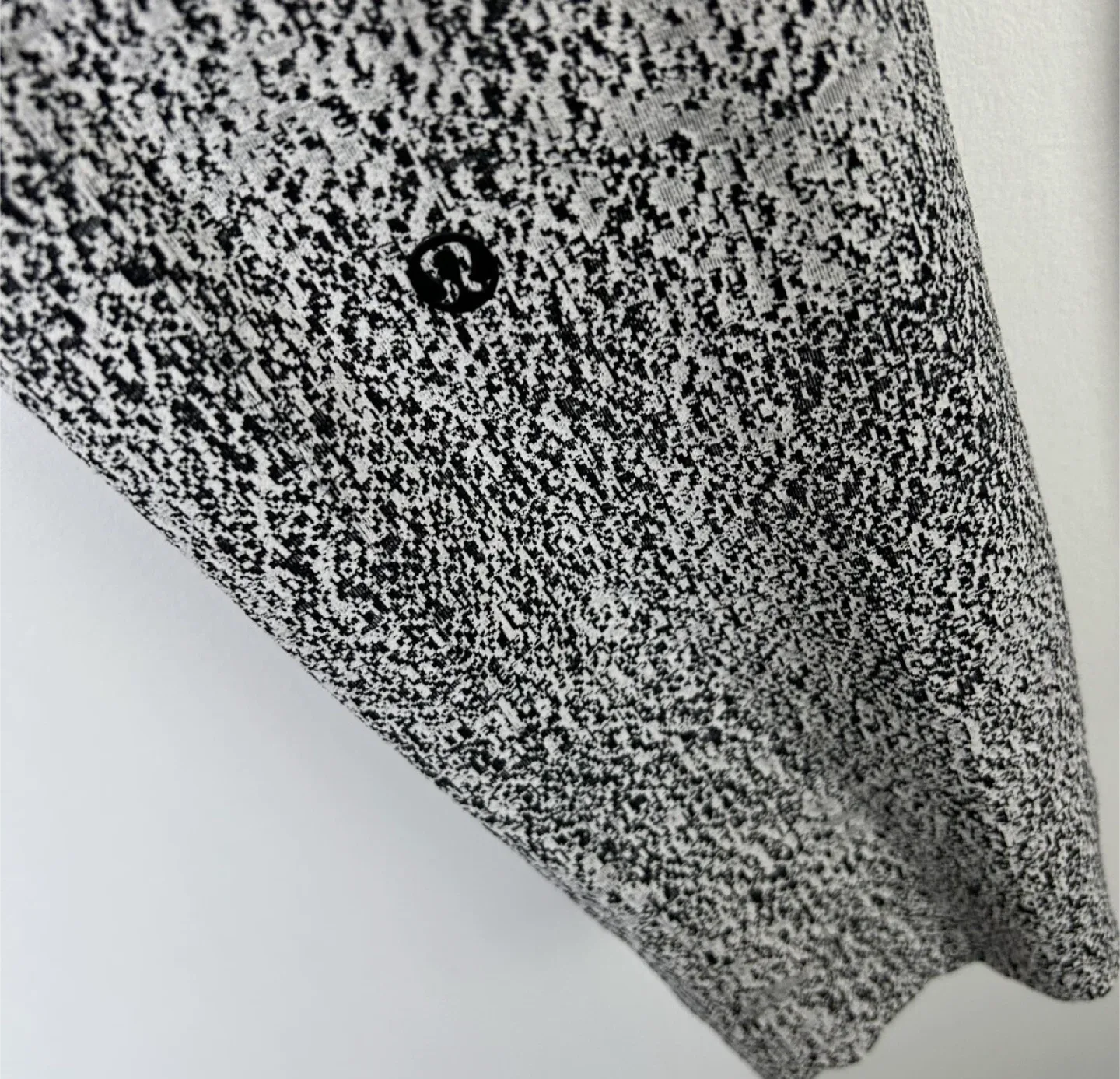 Lululemon Jet Pants - Size 4 image indicator(8)