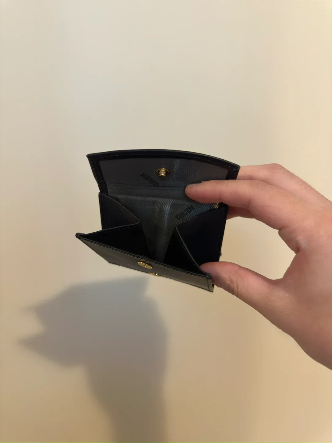 Giudi Black Leather Trifold Coin Wallet - New in Box image indicator(3)